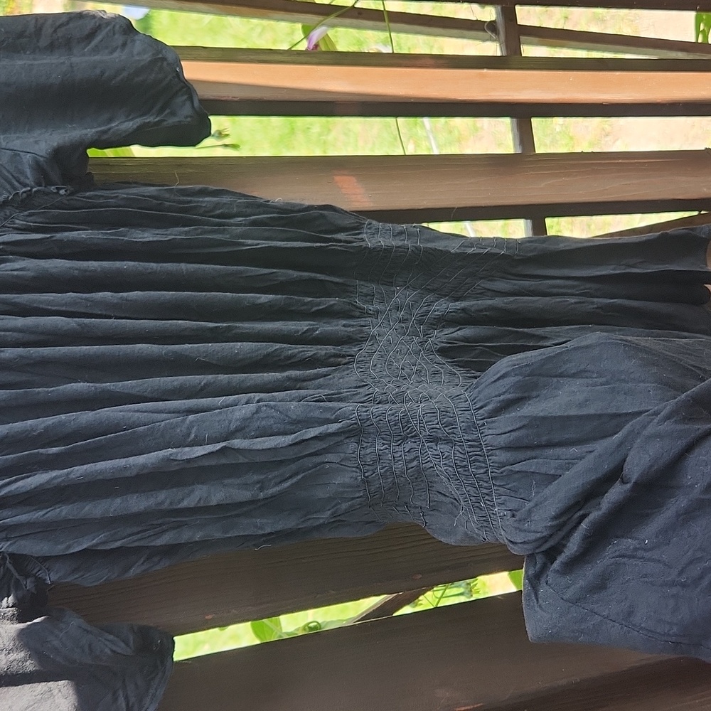 Bizz size medium blouse - Picture 3 of 5
